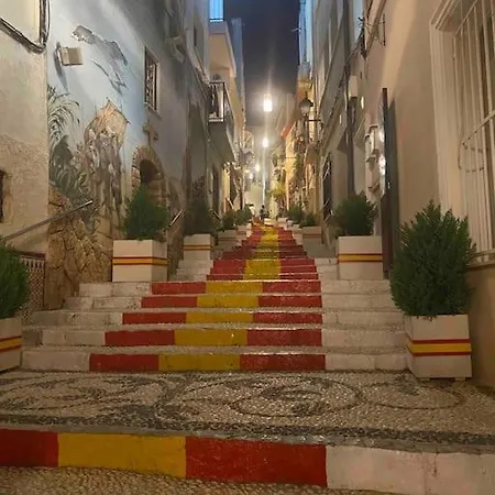 45qm In Altstadt - Ruhig & Modern דירה